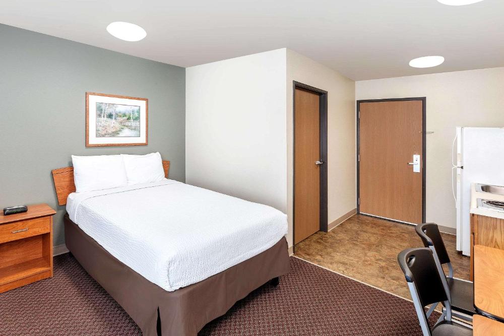 Standard Double Room - Non-Smoking interior
